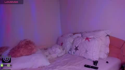 Mila online show from 03/10/25, 05:43