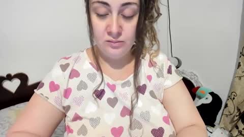Snapshot of deliciousbutt chatting on 12/06/24, 01:55  Monica or Moni online show from 12/06/24, 01:55