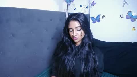 Delilah Blaze online show from 12/17/25, 07:53