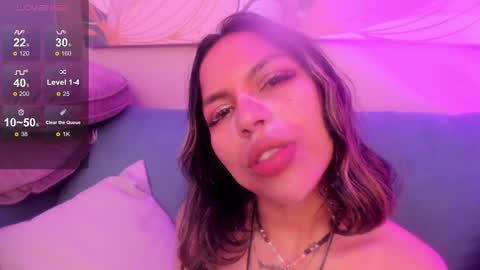 Snapshot of delilah_fix chatting on 02/08/25, 11:33 della online show from 02/08/25, 11:33