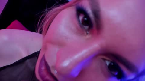 della online show from 10/30/25, 08:42