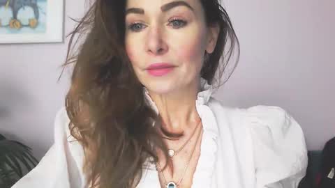 Snapshot of delilah_sweet chatting on 02/16/26, 04:03 delilah_sweet online show from 02/16/26, 04:03