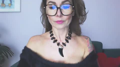 delilah_sweet online show from 04/13/26, 03:17