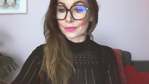 delilah_sweet online show from 04/16/26, 02:18