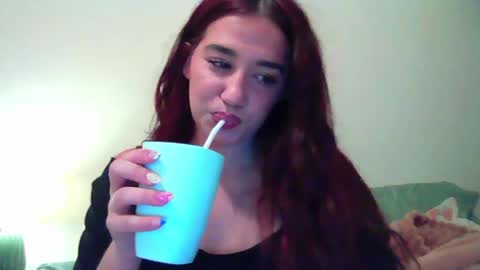 Snapshot of delilahraynee chatting on 06/08/26, 01:20 delilahraynee online show from 06/08/26, 01:20
