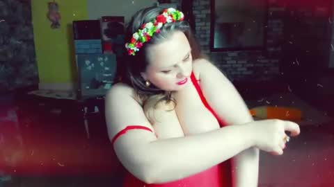 Snapshot of delinnia chatting on 12/25/24, 08:50 Margo online show from 12/25/24, 08:50