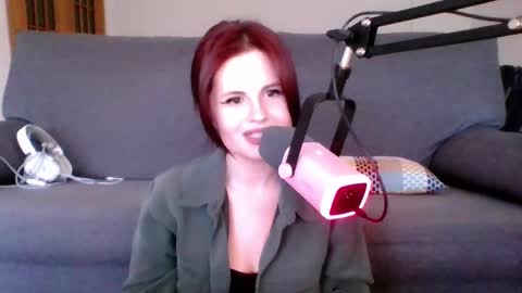 dellacrush_ online show from 03/09/25, 06:11