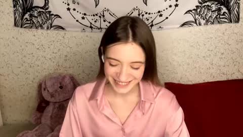 Sia online show from 12/18/25, 12:11