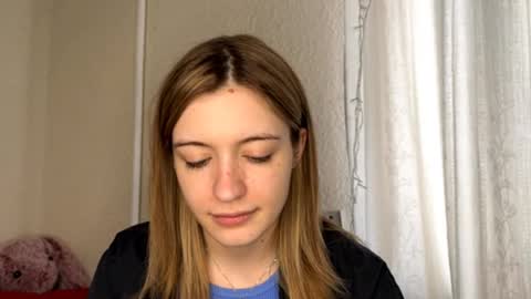 Sia online show from 02/01/26, 12:48