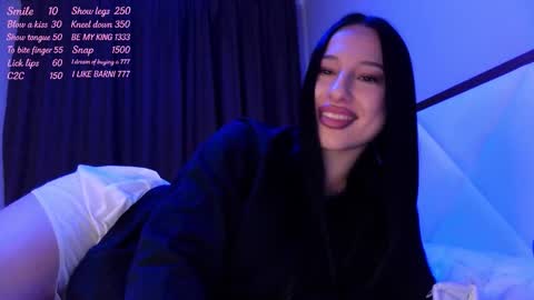 delly_love online show from 12/17/25, 09:43