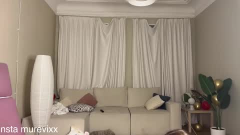 Delora online show from 11/20/25, 04:34