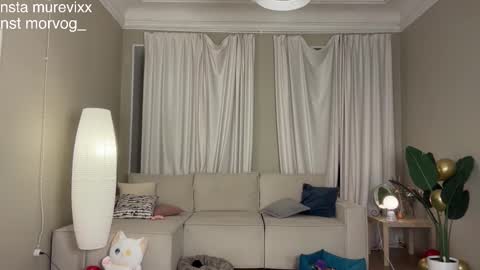 Delora online show from 12/01/25, 01:43