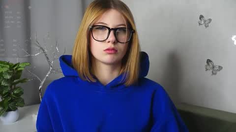 Katrin online show from 11/27/25, 07:38