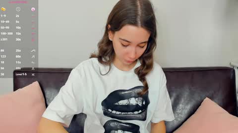 Eliza online show from 05/05/26, 09:50