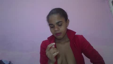 delphine online show from 04/22/26, 04:37