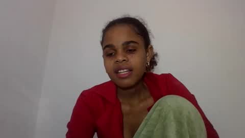 delphine online show from 06/08/26, 01:11