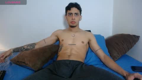 Snapshot of demeter_salviati chatting on 10/18/25, 12:57 Demeter Salviati online show from 10/18/25, 12:57