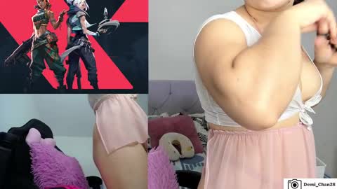 demiii online show from 11/10/25, 09:52