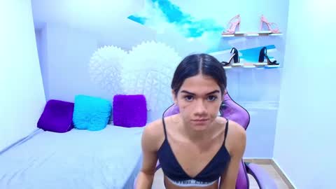 Snapshot of demi_leed chatting on 10/08/25, 12:14 DEMI online show from 10/08/25, 12:14