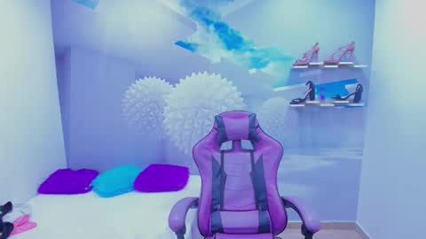 Snapshot of demi_leed chatting on 11/07/25, 12:49 DEMI online show from 11/07/25, 12:49