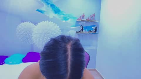 Snapshot of demi_leed chatting on 11/10/25, 12:37 DEMI online show from 11/10/25, 12:37