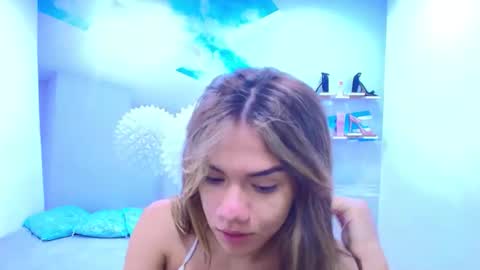 Snapshot of demi_leed chatting on 01/15/26, 12:32 DEMI online show from 01/15/26, 12:32