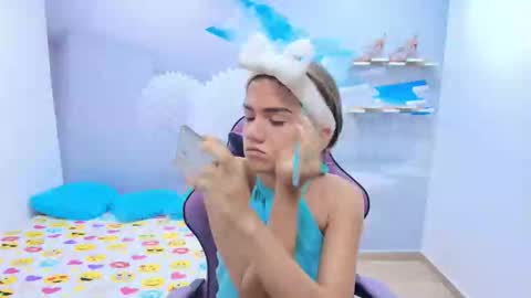 Snapshot of demi_leed chatting on 02/10/26, 11:58 DEMI online show from 02/10/26, 11:58