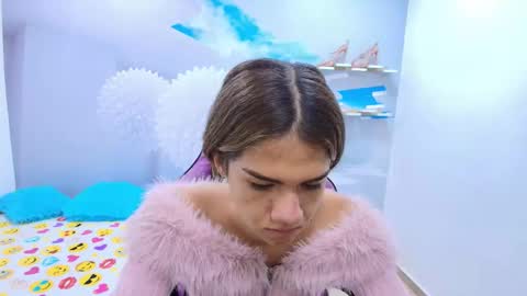 Snapshot of demi_leed chatting on 02/12/26, 11:49 DEMI online show from 02/12/26, 11:49