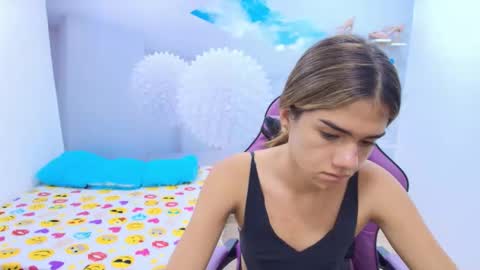 Snapshot of demi_leed chatting on 02/16/26, 12:12 DEMI online show from 02/16/26, 12:12