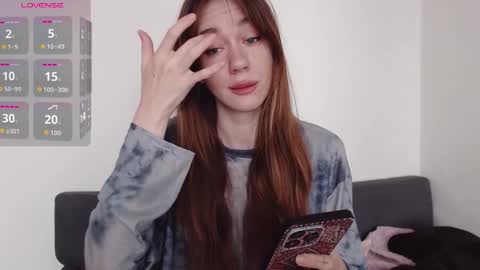 Snapshot of demiamour chatting on 09/21/25, 09:00 Demi. not your babybabebb and other shit online show from 09/21/25, 09:00