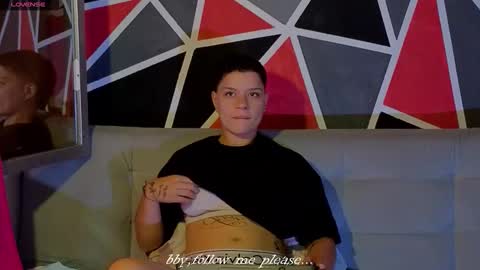 DEMI online show from 10/21/25, 12:39