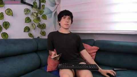   online show from 04/23/26, 01:24