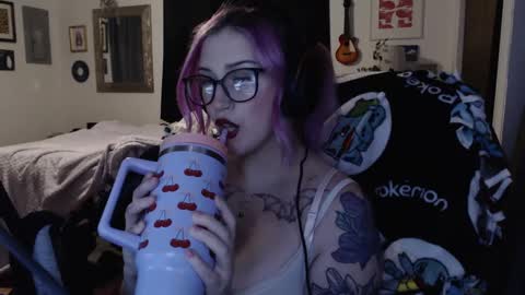 Snapshot of demongf chatting on 03/10/25, 01:45 Demoness Mina online show from 03/10/25, 01:45