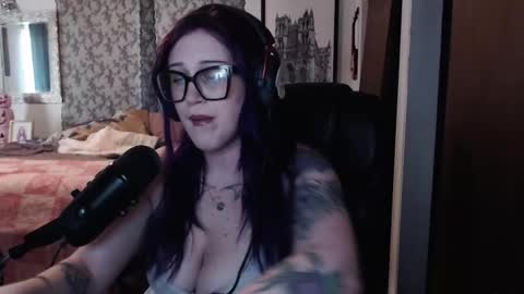 Snapshot of demongf chatting on 10/06/25, 08:28 Demoness Mina online show from 10/06/25, 08:28