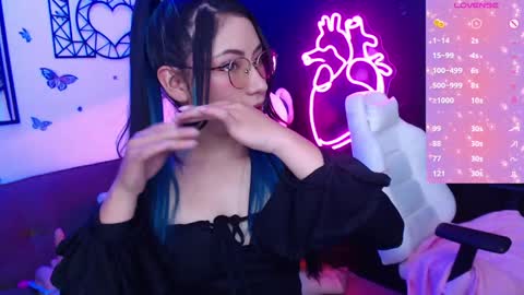 Snapshot of demyanderson_ chatting on 12/13/24, 08:15 Demy online show from 12/13/24, 08:15