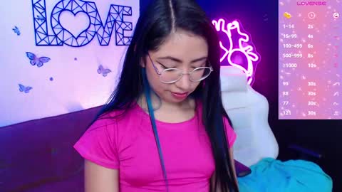 Snapshot of demyanderson_ chatting on 02/01/25, 12:18 Demy online show from 02/01/25, 12:18