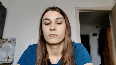 Mia online show from 04/20/26, 07:11