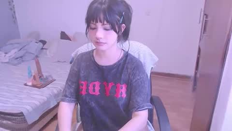 Snapshot of deni_bloom chatting on 02/25/26, 11:03 Denisse schedule Monday to Friday 1300-1900 mexican time Saturday-maybe it could be a surprise IDEPENDENT MODEL online show from 02/25/26, 11:03