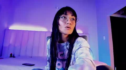 Snapshot of denightjones chatting on 07/04/26, 04:40 denightjones online show from 07/04/26, 04:40