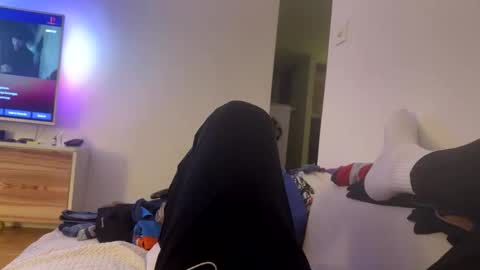 Snapshot of deninho1980 chatting on 12/16/25, 06:35 deninho1980 online show from 12/16/25, 06:35