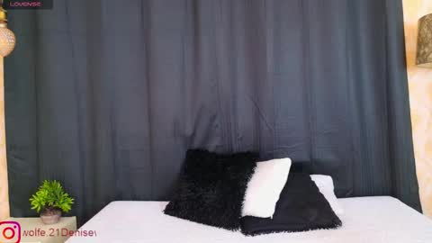 Denisse online show from 11/21/25, 12:48