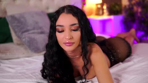 denisedevilles online show from 12/21/24, 01:10