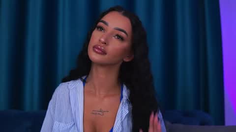 denisedevilles online show from 04/23/26, 08:00