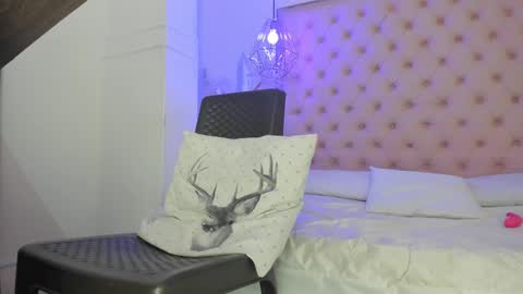 denisse_logan online show from 02/15/26, 07:51