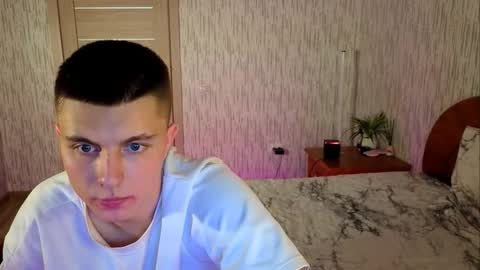 denissofia online show from 10/20/25, 04:51