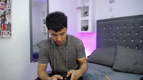 DENIZER online show from 11/08/25, 01:22