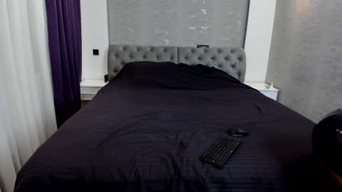 DomDenizee   online show from 10/23/25, 11:53