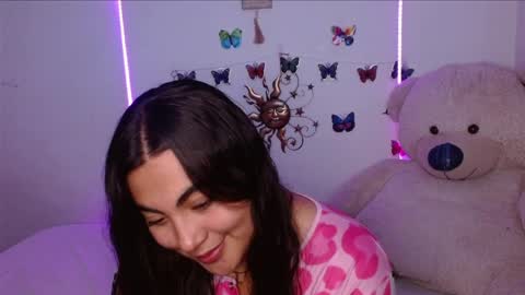 Snapshot of dennis_love_ chatting on 05/27/26, 04:53 rosse online show from 05/27/26, 04:53