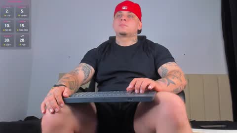 dennis munera online show from 12/22/25, 01:30