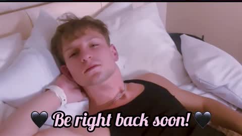 Snapshot of dennis_rodriguez chatting on 12/16/25, 03:55 Dennis online show from 12/16/25, 03:55